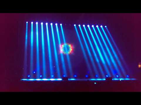 Brit Floyd - Pigs 3 Different Ones