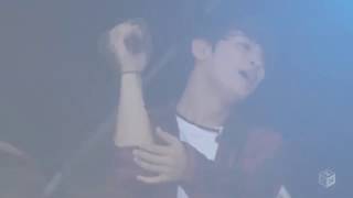 Opening de Noragami Aragoto en vivo (The oral cigarettes - kyouran hey kids!)