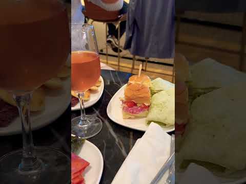 Dentro do novíssimo Delta Club no aeroporto T3 LAX!