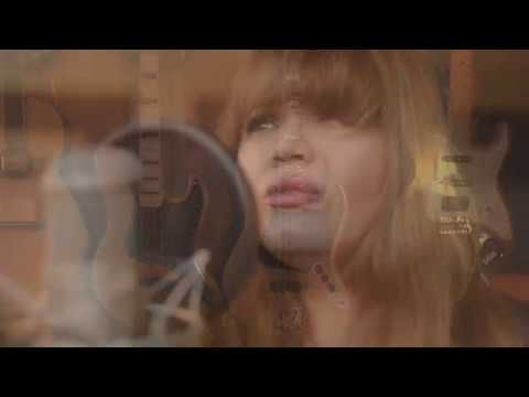 ANNA TORRES - CLIP CONSCIENCE   feat: KEVIN VAQUERO (PERCUJAM) - COSCIÊNCIA EM FRANCÊS