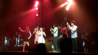 I Want You Back - Victorious Cast (Summer Concert Series Universal Orlando) [Jackson 5 Cover]