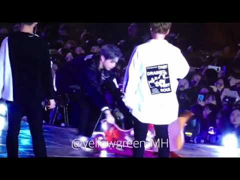 171224 WANNA ONE FUNNY MOMENT AT BUSAN FANCON DAY 2