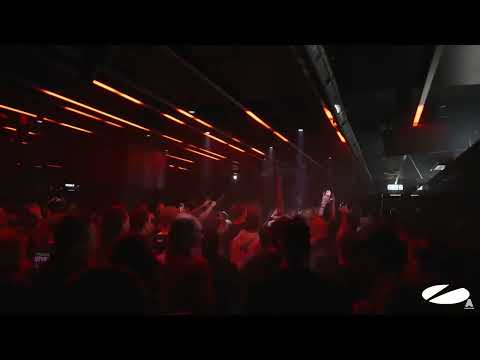 Videoclip de Transcendence (Mixed) — Armin van Buuren