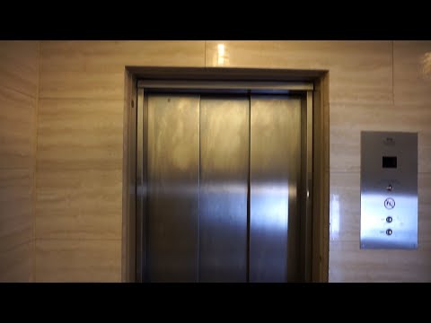 Unusual doors! Terrible 2009 OTIS traction elevator @ Kristian Augusts gate 13, Oslo, Norway