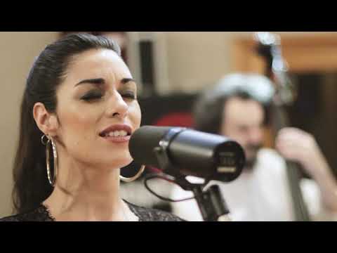 La Malí - Cerviño - Por una cabeza (Official Video)