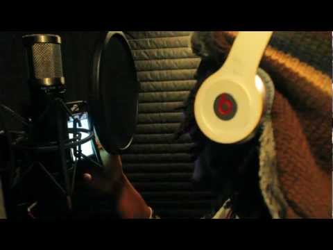 Yoshii Hunnit & Loeskii Loe - Somebody Lien (Studio Performance)