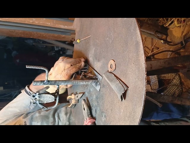 Vídeo relacionado con Genérico Estatua Misteriosa Resina Gótica 7.6x7.6x15cm Escultura Espeluznante De Mujer Sentada Ornamento De Figura Misteriosa Pequeñas Decoraciones Elegantes para Sala De Estar Dormitorio E Interior