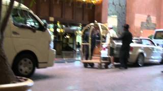 preview picture of video 'Outside The Cascades Hotel - Sun City'