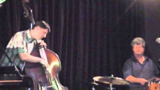 Trombone virtuoso, Phil Abraham, with Danny Kolke  4C / 8