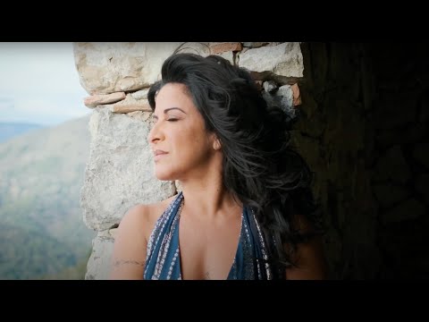 Syna Awel - Mazel Mazel (Official Music Video)