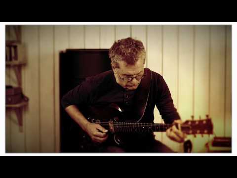 Mats Holtne Solo Guitar performing 