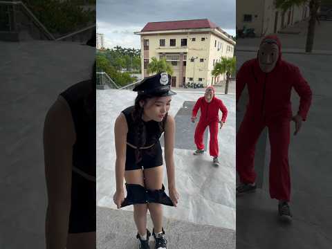 Money Heist vs Police 64 #moneyheist #parkour #police #escape #shorts #cpider98