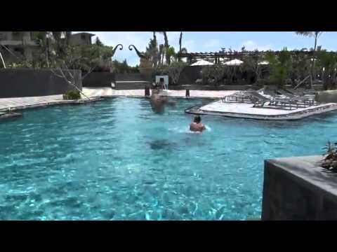 邱波曹缘之花样游泳式空中翻腾 Qiu Bo + Cao Yuan flips in the air