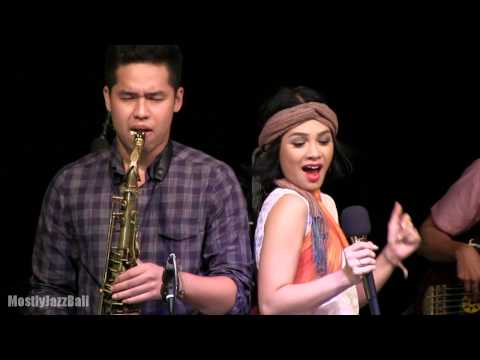 Indra Lesmana Group ft. Andien - One Note Samba @ Mostly Jazz in Bali 26/07/15 [HD]