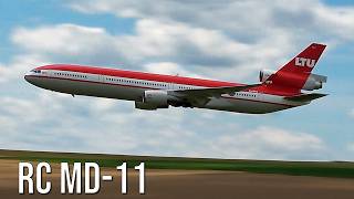 Nice And Big! RC McDonnell Douglas MD-11 – Huge RC Airliner MD-11 LTU Flying At Flight Show