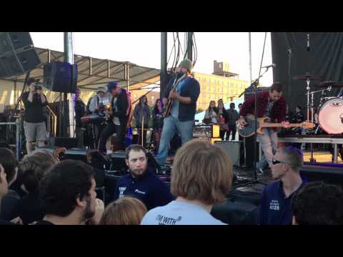 The Receiving End Of Sirens - This Armistice (Bamboozle 2012)