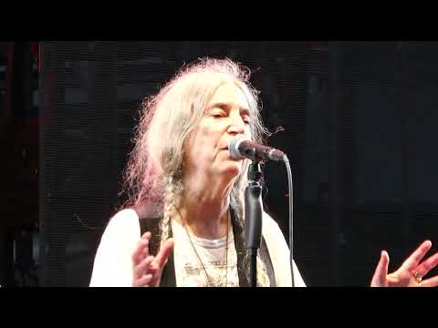 Patti Smith - Because The Night  - Live @ Festival De Nimes  - 19.07.2024