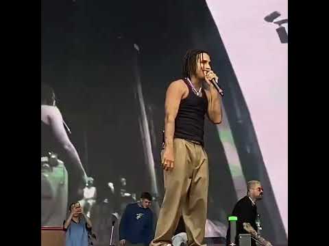 Matuê homenageia seu maior ídolo Charlie Brown Jr 🤍