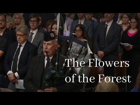 Bagpiper plays the Lament, "The Flowers of the Forest", HM Queen Elizabeth II, 9th September 2022