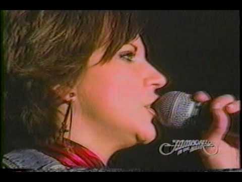 Martina McBride - 11  Two More Bottles Of Wine - Jamboree In The Hills 2003