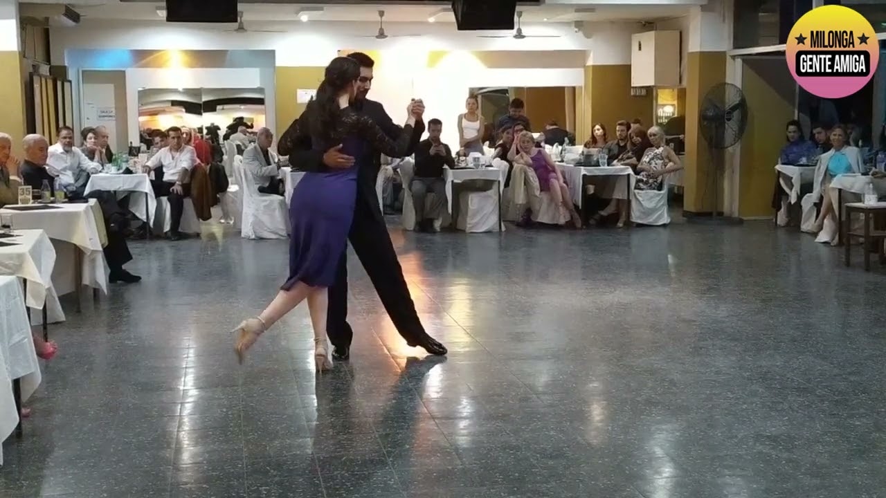 Alvaro Bravo y Sabrina Raffa en Milonga Gente Amiga - 13/02/22