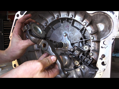 CLUTCH TECH: Colorado, Rodeo & D-Max Bearing and Fork Removal/Installation