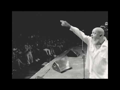 Tarde Gris (en vivo en EL COLISEO)