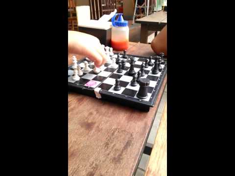 ni bocah maen caturnya hebat juga,, patut di contoh