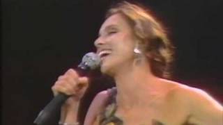 Ana Belén - &#39;A pesar de usted&#39; (directo)