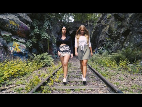 INTIM - 14 svenska hits på 4 minuter  (cover musikvideo)