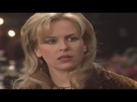 Stefan + Laura   Stefan Informs Laura About Lucky & Nikolas