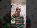 я правша но показала левую руку,потому, что правая рука вся исцарапана 😂😂😂