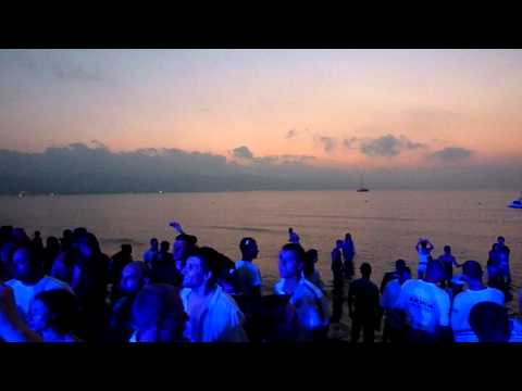 Armin van Buuren @ Cacao Beach 2010 ( Shogun feat. Emma Lock - Save Me (Ilya Soloviev Remix) )