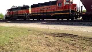 preview picture of video 'BNSF yard job Amory.'