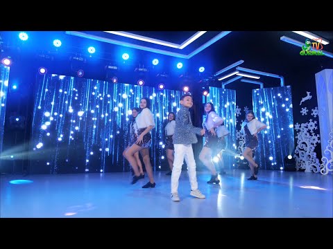 Vlad Tornea (Do-Re-Mi-SHOW) - Tot ce e mai bun, se-ntâmplă de Crăciun
