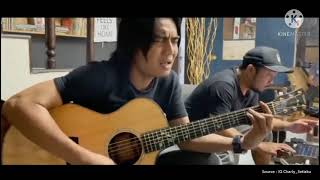 Download lagu Tak Ingin Sendiri (Aku Masih Seperti Yang Dulu) - Charly Setia Band mp3