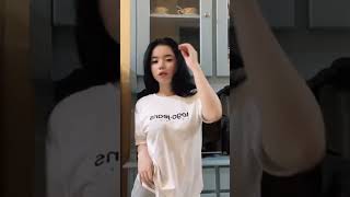 Download lagu Hotpants 🥵 #Shorts mp3