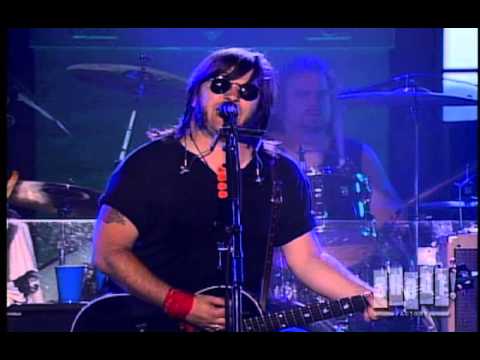 Steve Earle - "Feel Alright" live at Cold Creek Correctional Facility in Tennessee