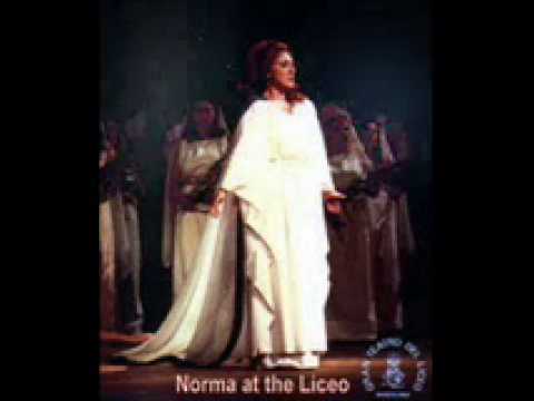 Adelaide Negri and Renato Bruson.  ¨Fatal mia donna¨, Verdi´s Macbeth. Lisboa 1981