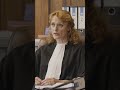 Marco is lekker vrijgevig! ? | #shorts #komteenmanbijdedokter #rechtbank #rechter #grap