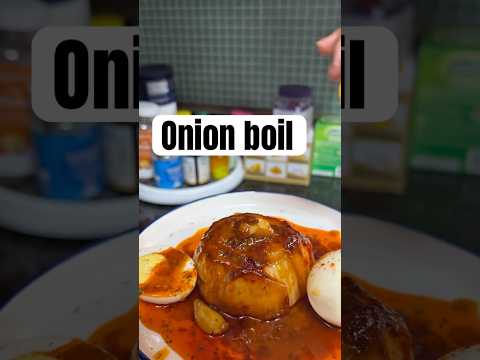Cooking the Famous Onion Boil