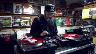 Video thumbnail for TT250 USB Featuring DJ A-Smooth by Numark