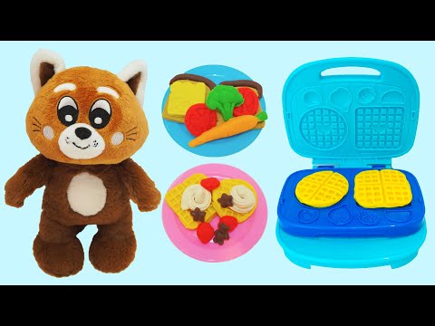 Pukkins lagar rolig mat i Play Doh lera - Lär dig färger - Lek med oss