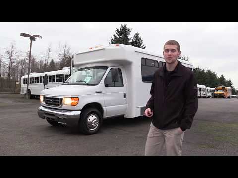 2006 Ford Glaval 25 Passenger Shuttle Bus - S65823