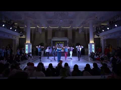 BLACKERS - NCT 127 - Fire Truck