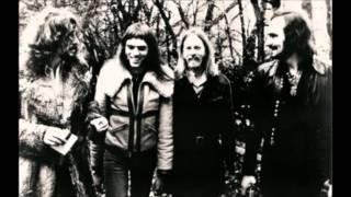 GREENSLADE - Feathered Friends (live)