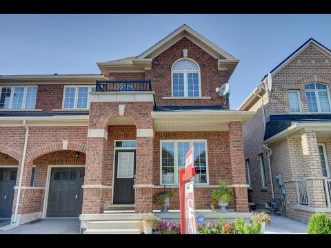 10 Daden Oaks Drive Brampton