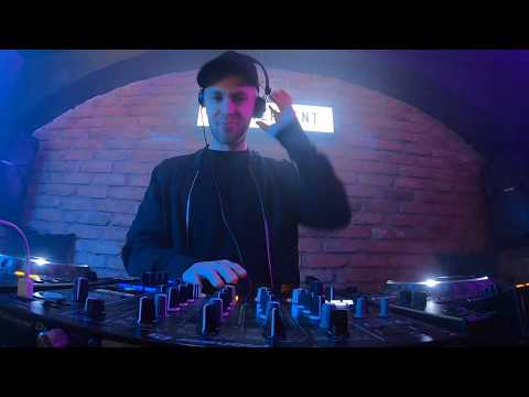 Rooster Vibes EP04 - MIKE VALE Live