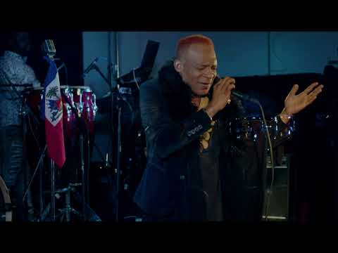 Erol Josue " Depi m soti nan Ginen"  live performance - Ayiti Deploge