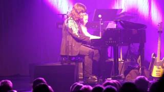 Hannah & Robert Wells playing Fiddle Faddle